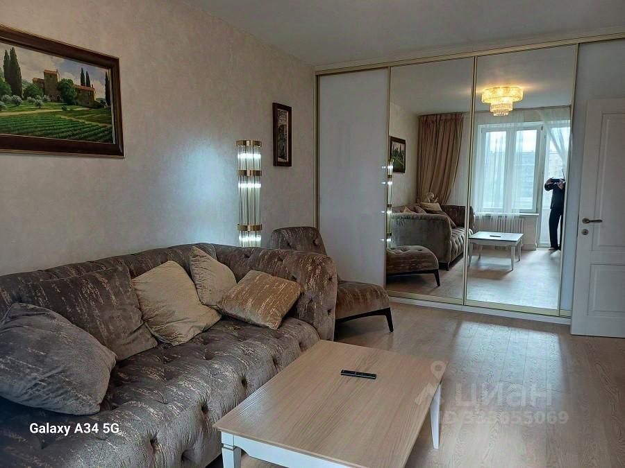 m. Kievskaya: Apartment, 2-rooms