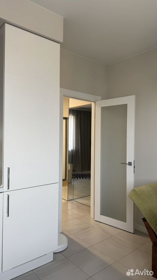 m. ZIL: Apartment, 1-rooms