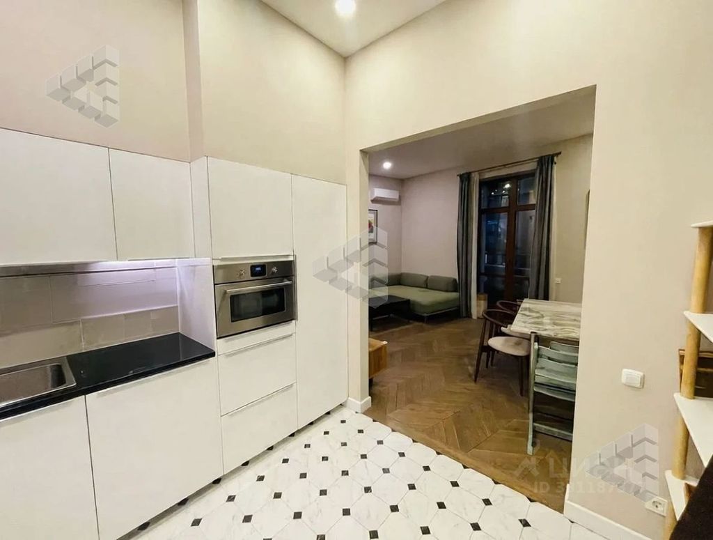 m. Tverskaya: Apartment, 3-rooms