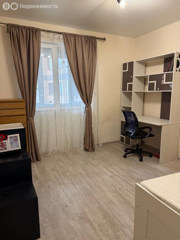 m. Ilyinskaya: Apartment, 3-rooms