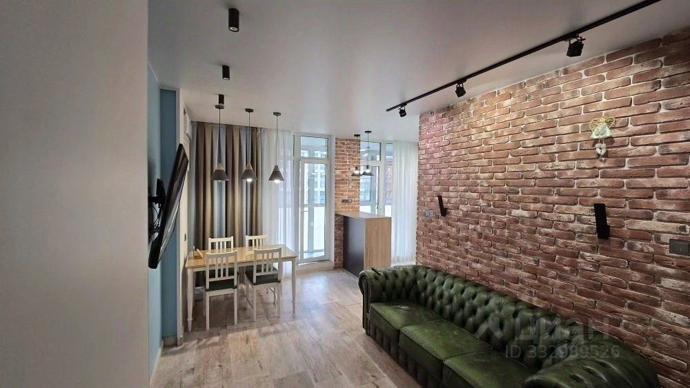 m. Pyatnitskoe shosse: Apartment, 3-rooms