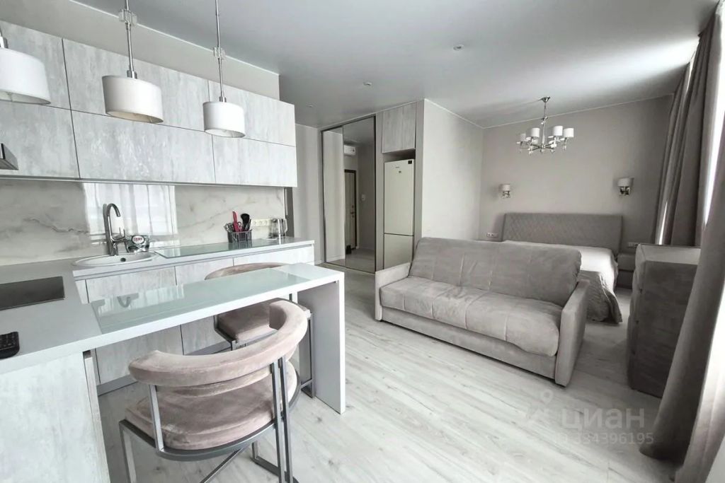 m. Shelepikha: Apartment, studio
