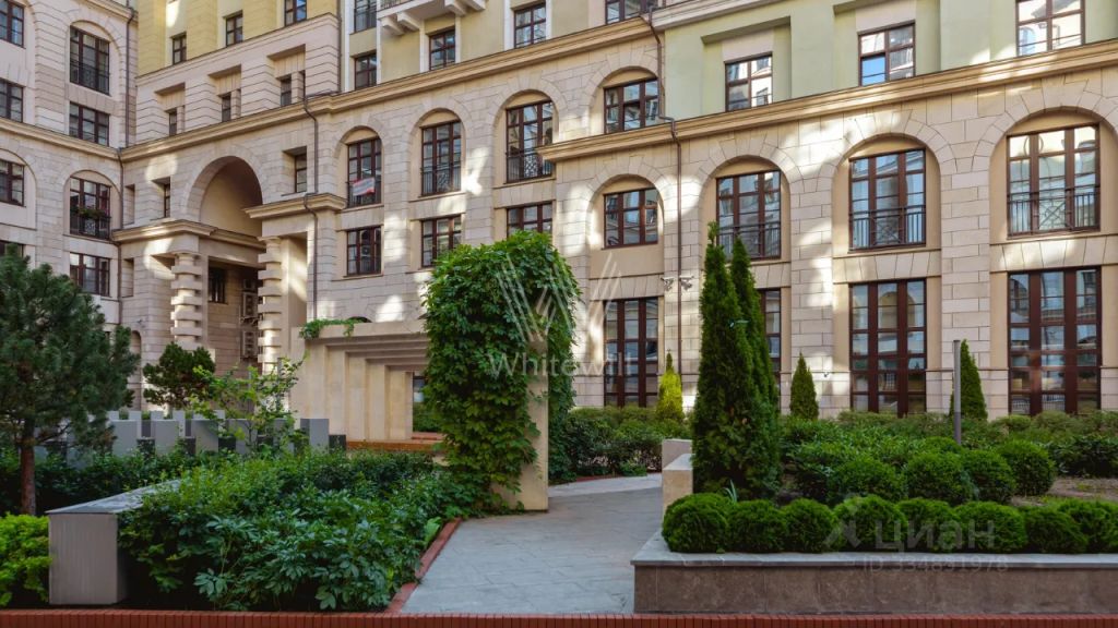 m. Novoslobodskaya: Apartment, 5-rooms