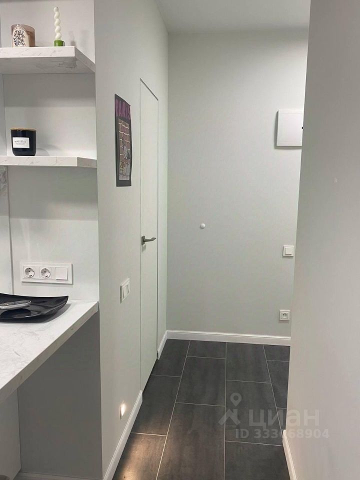 m. Lukhmanovskaya: Apartment, studio