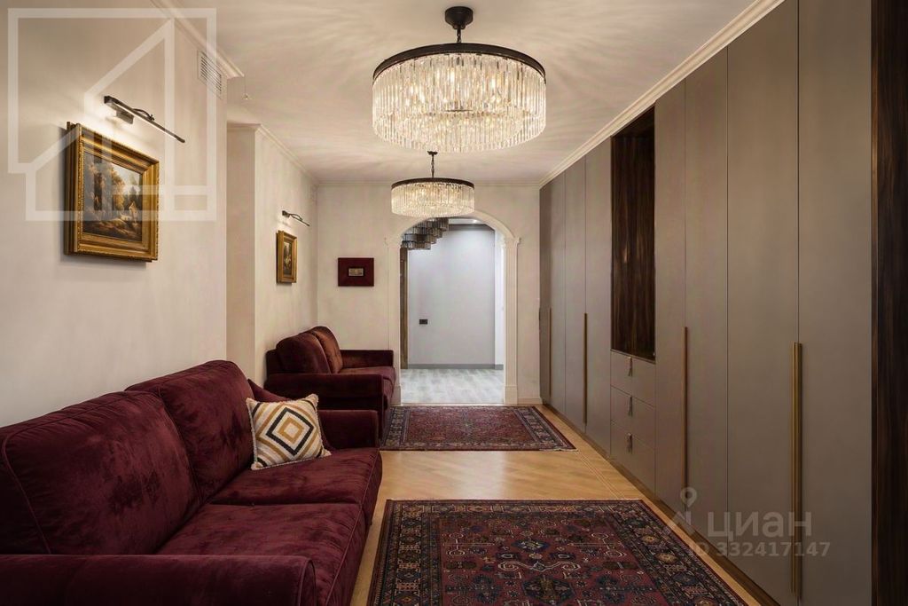 m. Kropotkinskaya: Apartment, 5-rooms