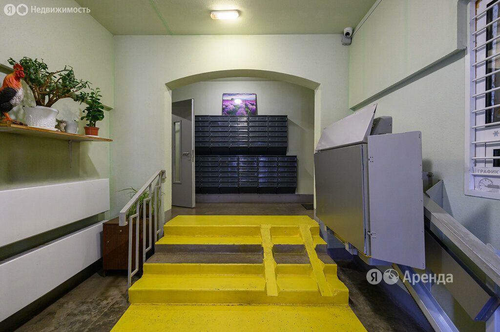 m. Sheremetyevskaya: Apartment, 2-rooms