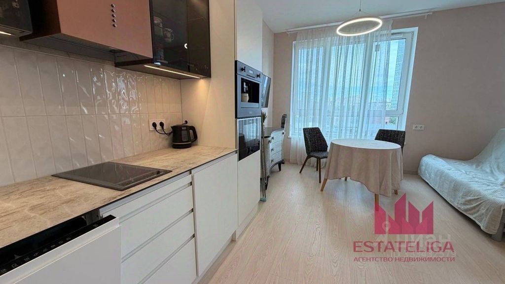 m. Aminyevskaya: Apartment, studio