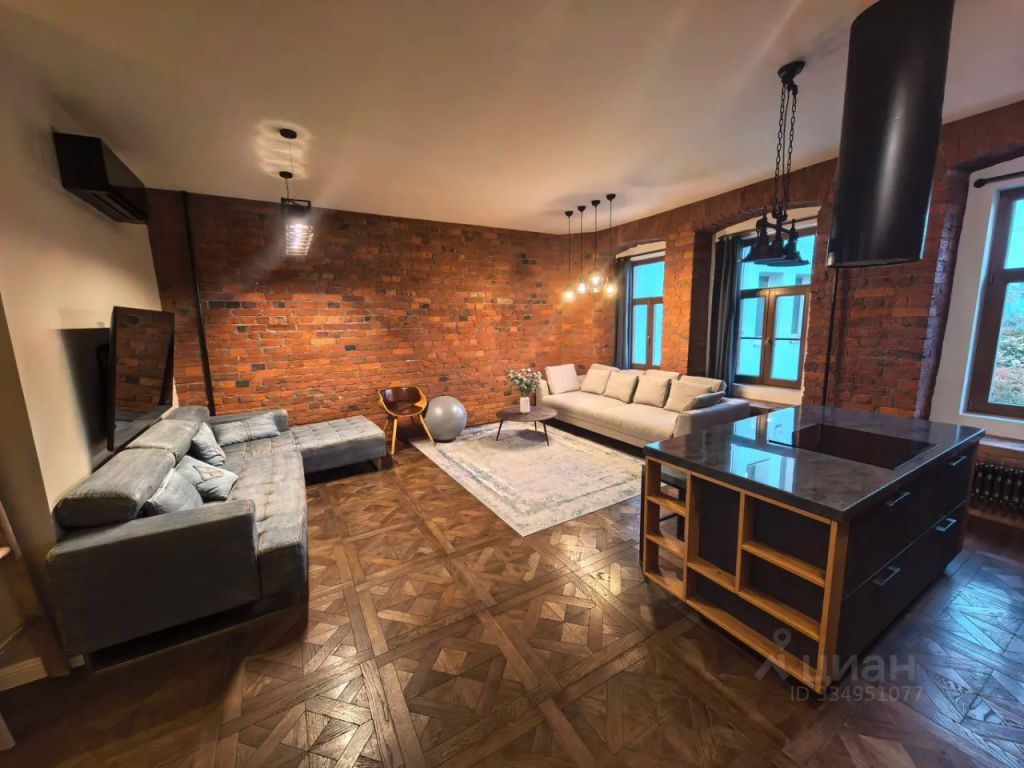 m. Novokuznetskaya: Apartment, 3-rooms