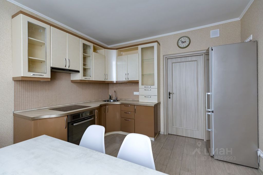 m. Myakinino: Apartment, 2-rooms