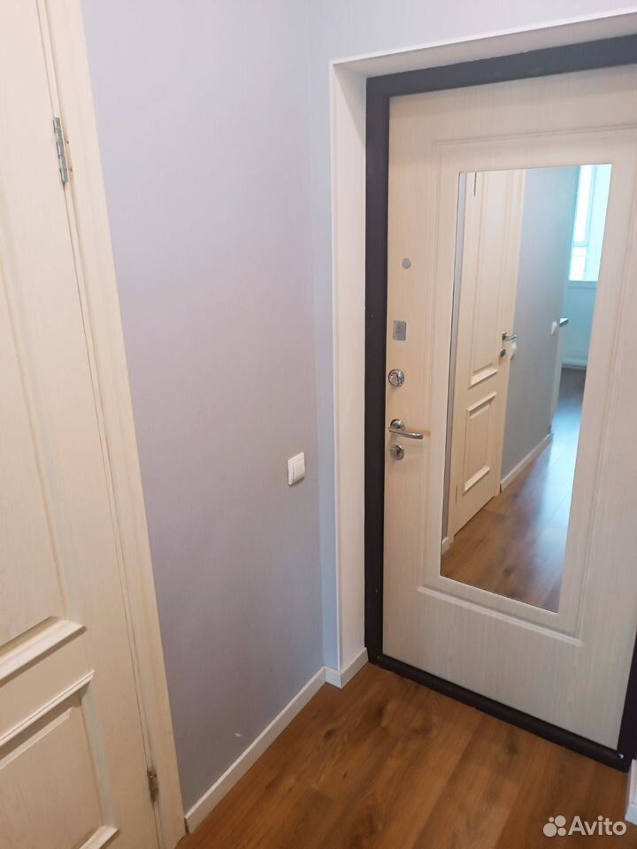 m. Lukhmanovskaya: Apartment, 1-rooms