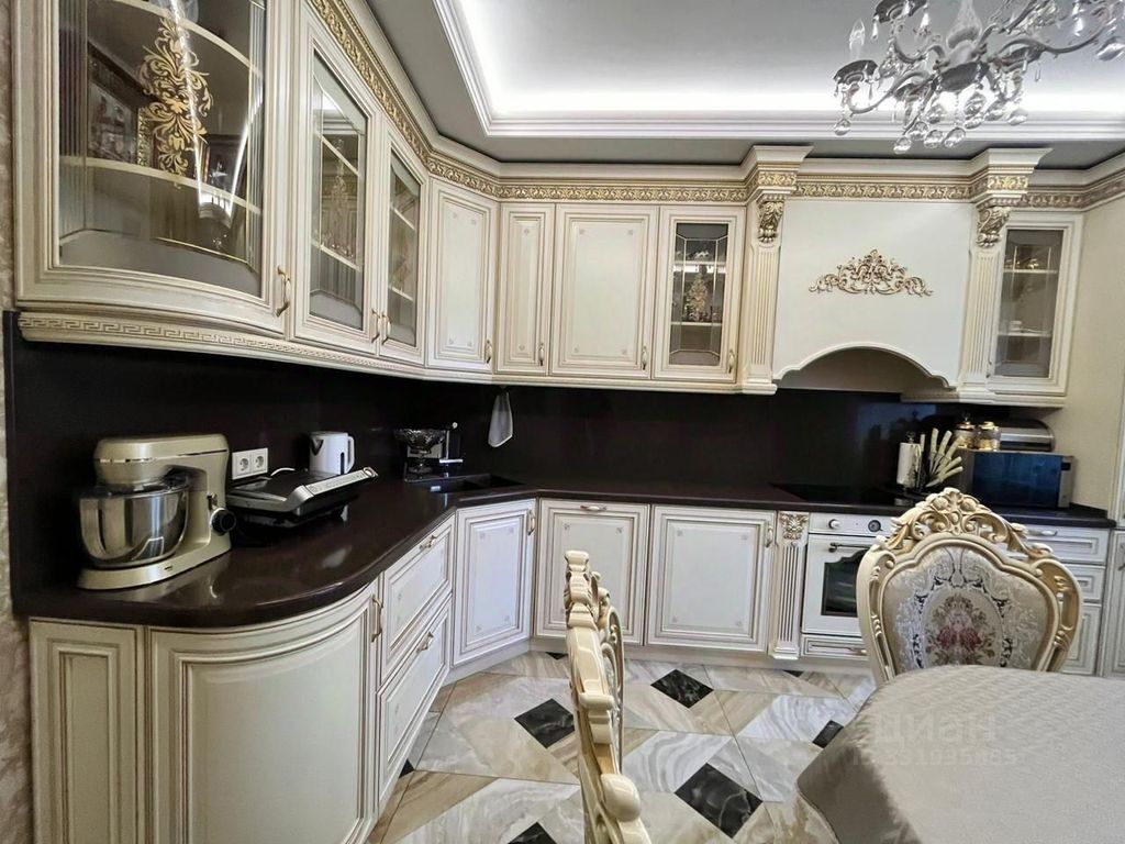 m. Aminyevskaya: Apartment, 3-rooms