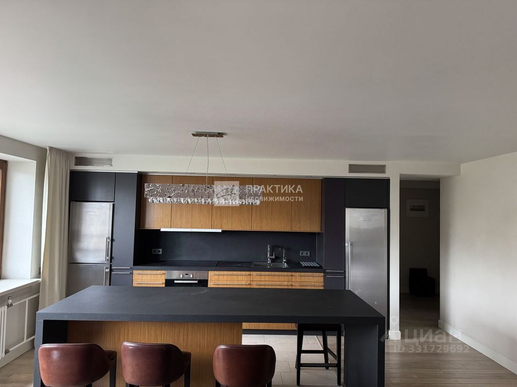 m. Ulitsa 1905 goda: Apartment, 3-rooms