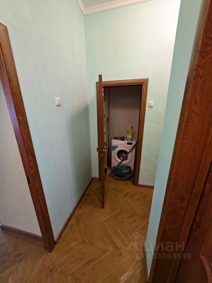 m. Barrikadnaya: Apartment, 3-rooms