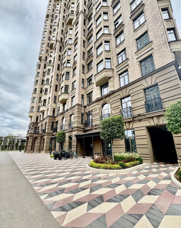 m. Oktyabrskoe pole: Apartment, 2-rooms
