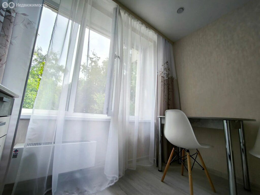 m. Polyanka: Apartment, 2-rooms
