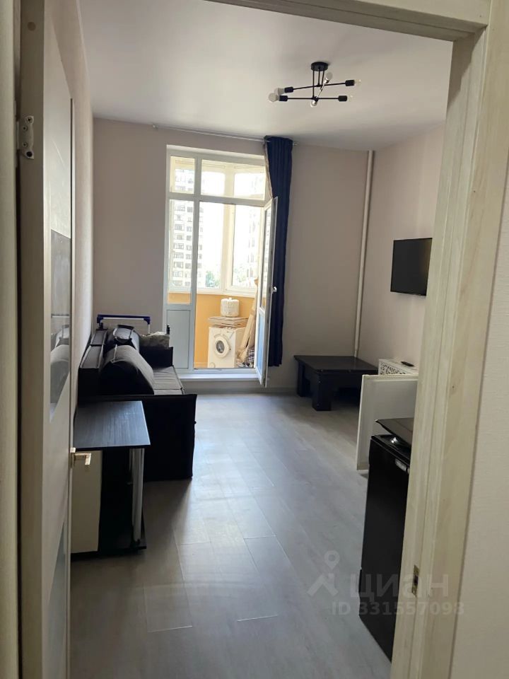 m. Fabrichnaya: Apartment, 1-rooms
