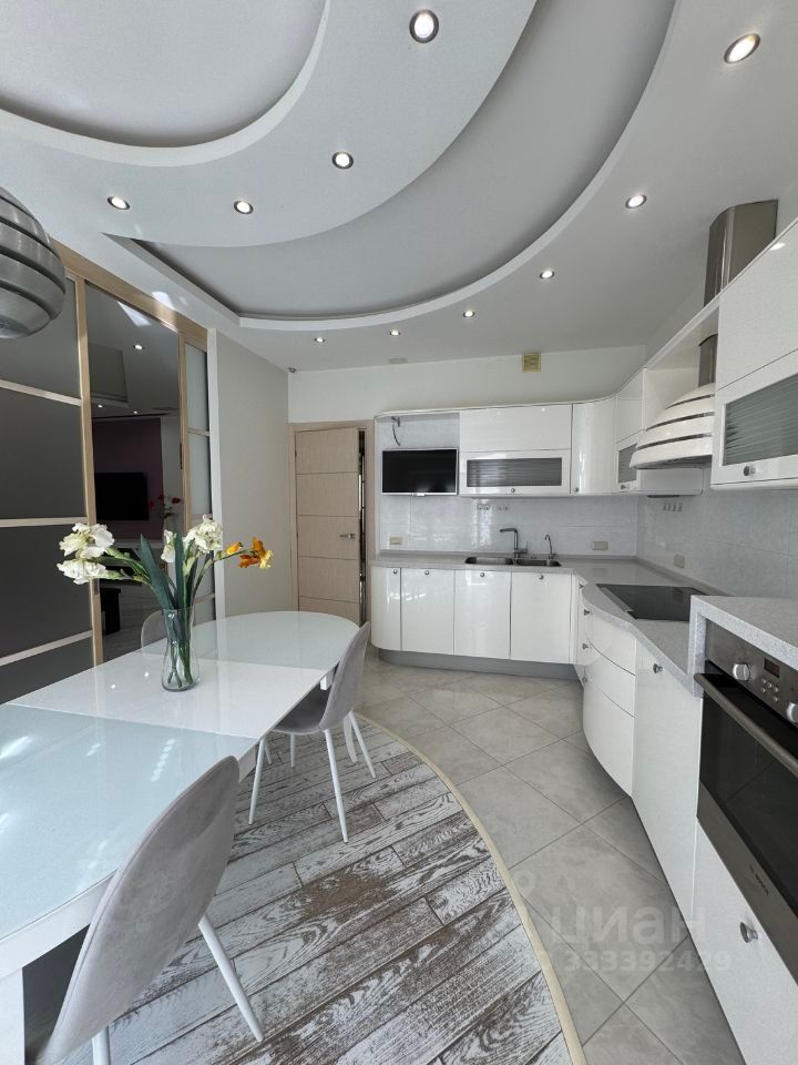 m. Opalikha: Apartment, 3-rooms