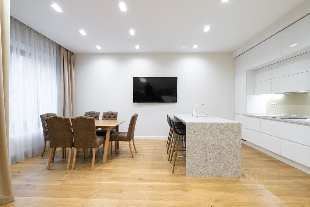 m. Dinamo: Apartment, 3-rooms