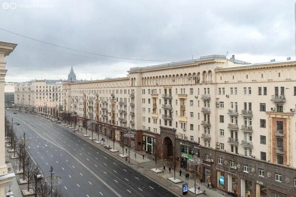 m. Okhotny ryad: Apartment, 3-rooms