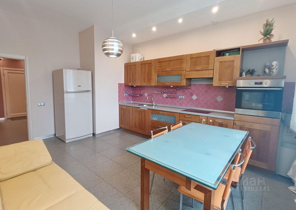 m. Oktyabrskoe pole: Apartment, 2-rooms