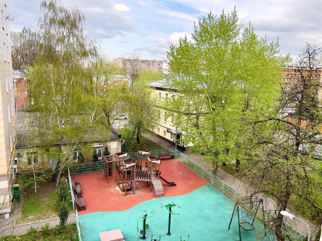 m. Oktyabrskaya: Apartment, 2-rooms