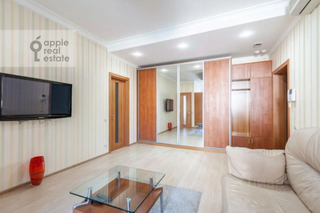 m. Novokuznetskaya: Apartment, 2-rooms