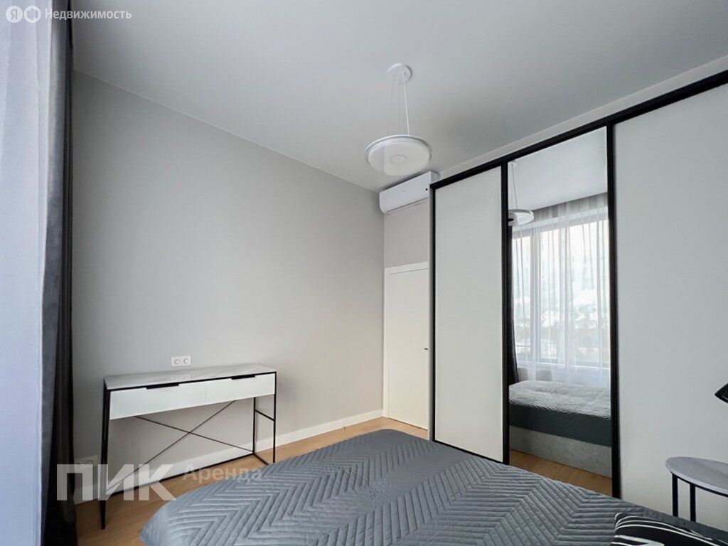 m. Verkhnie Kotly: Apartment, 2-rooms