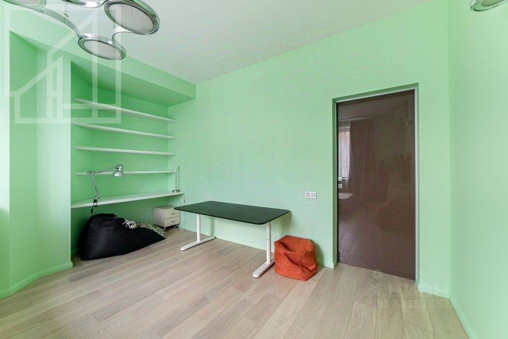 m. Prospekt Vernadskogo: Apartment, 3-rooms