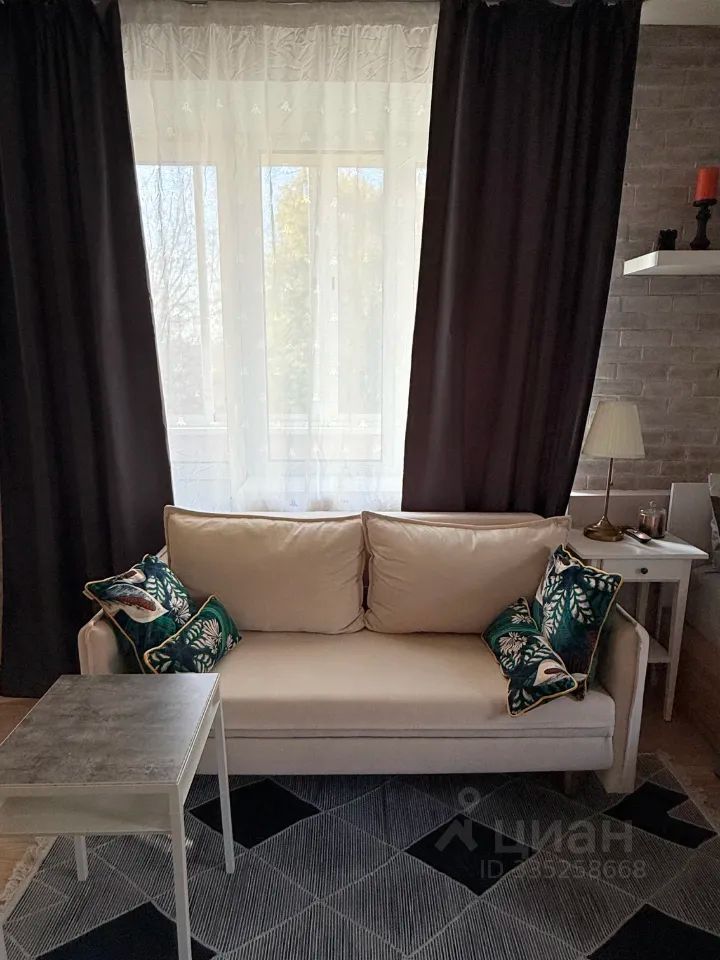m. Dubrovka: Apartment, 1-rooms