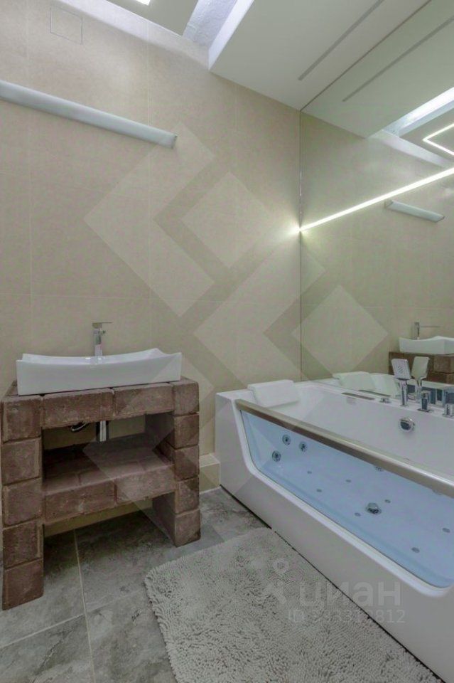 m. Poklonnaya: Apartment, 4-rooms
