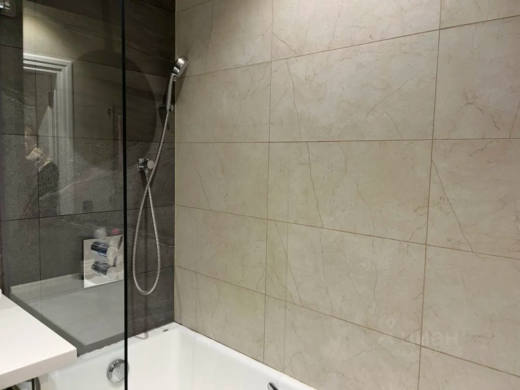 m. Ulitsa 1905 goda: Apartment, 2-rooms
