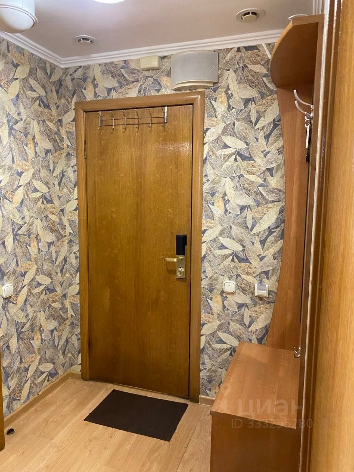 m. Ploschad trekh vokzalov: Apartment, 1-rooms