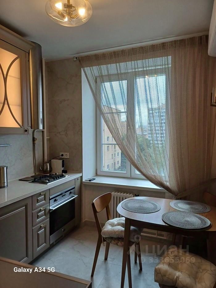 m. Kievskaya: Apartment, 2-rooms