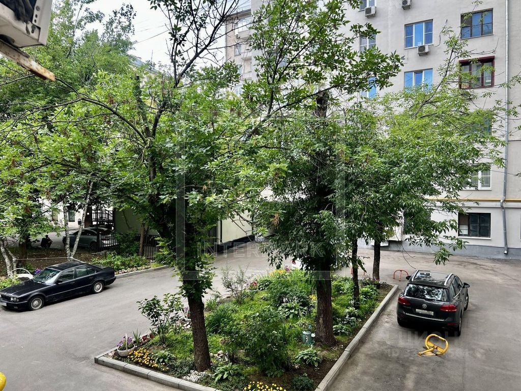 m. Barrikadnaya: Apartment, 2-rooms