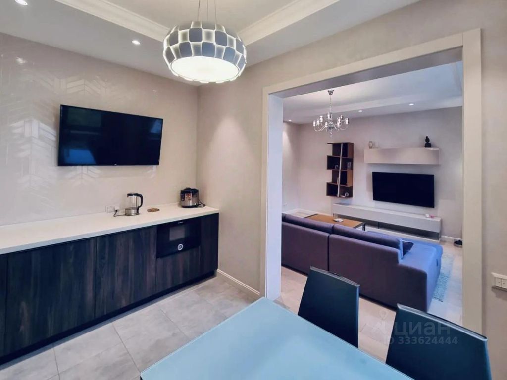 m. Belomorskaya: Apartment, 3-rooms