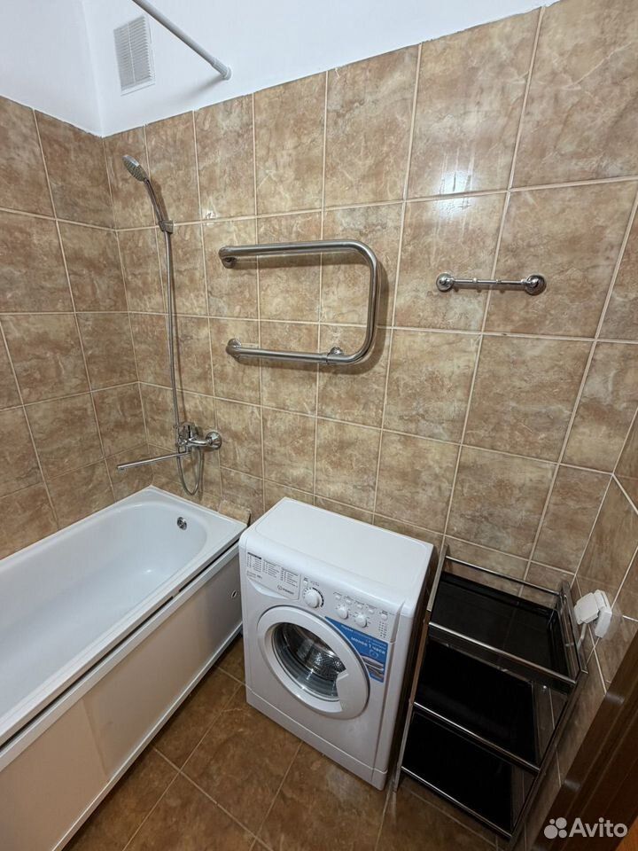 m. Levoberezhnaya: Apartment, 2-rooms