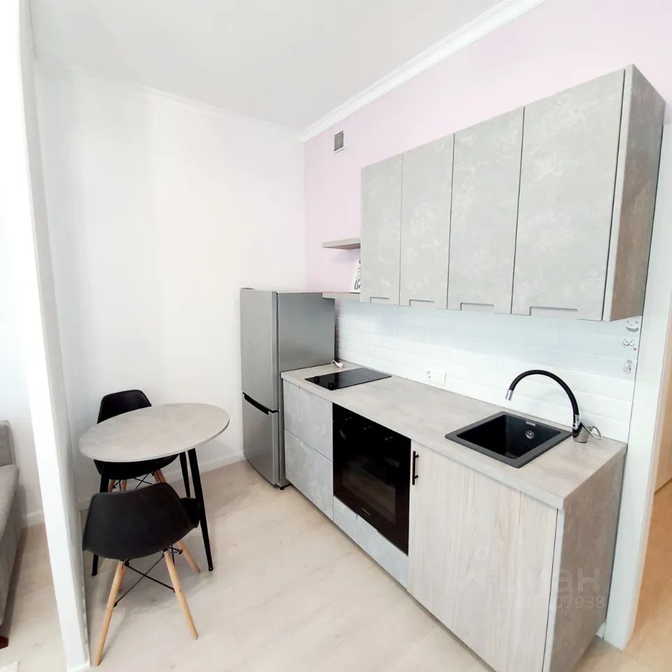 m. Strogino: Apartment, studio