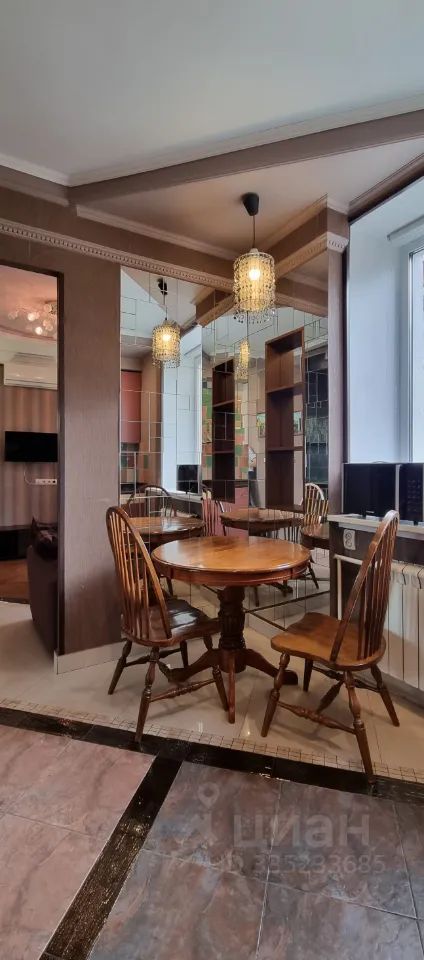 m. Kropotkinskaya: Apartment, 1-rooms