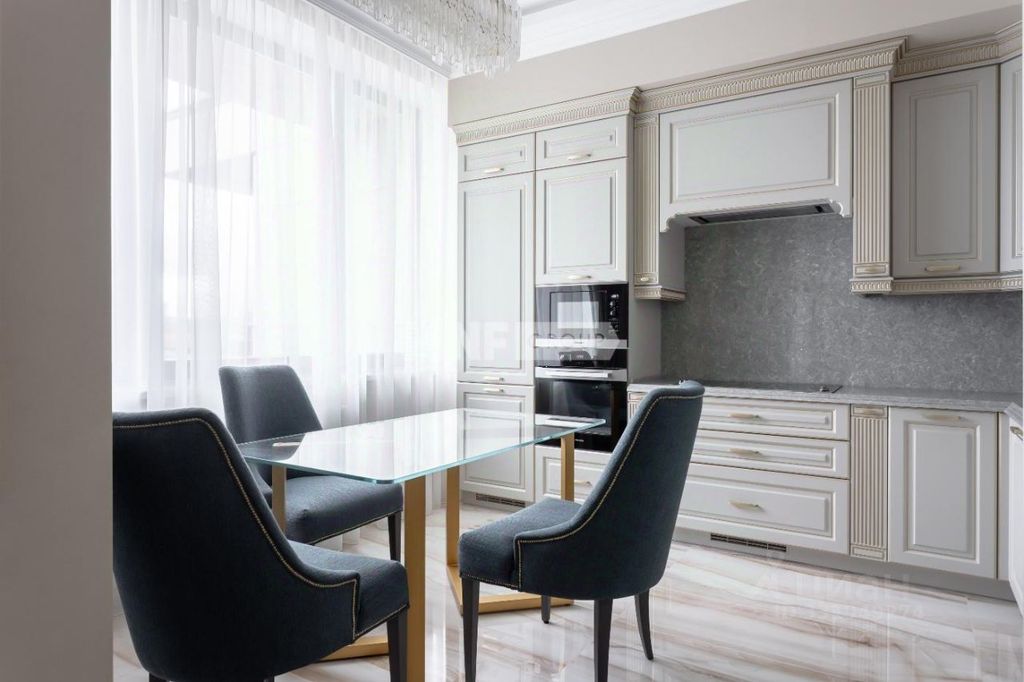 m. Ulitsa 1905 goda: Apartment, 3-rooms