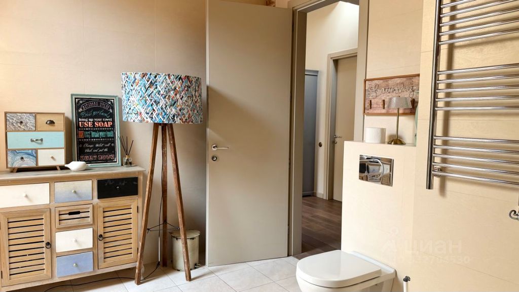 m. Verkhnie Kotly: Apartment, 3-rooms