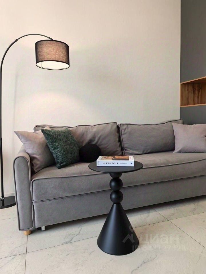 m. Tulskaya: Apartment, studio