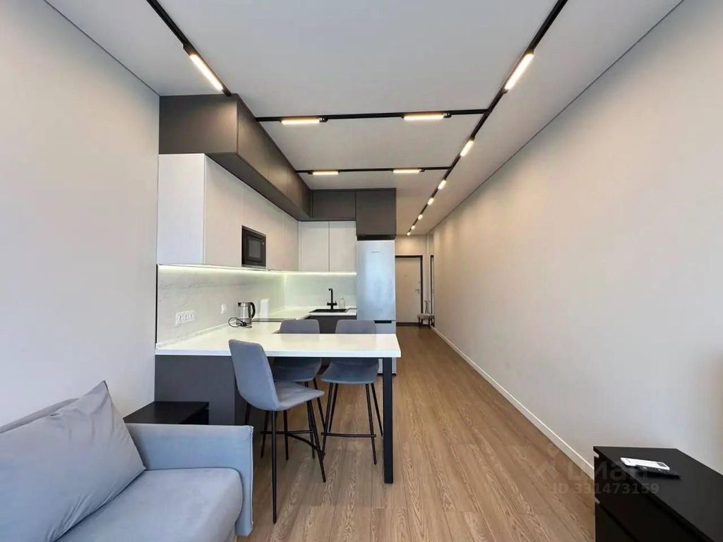 m. Nagornaya: Apartment, studio