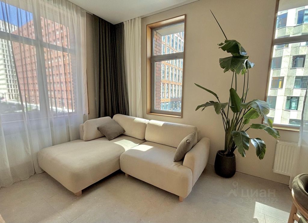 m. ZIL: Apartment, 2-rooms