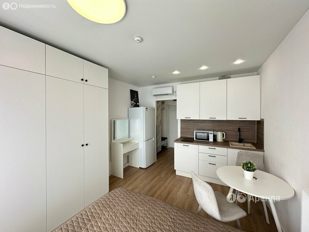 m. Aminyevskaya: Apartment, studio