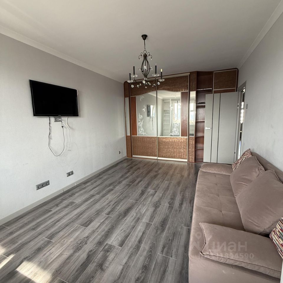 m. Slavyansky bulvar: Apartment, 2-rooms