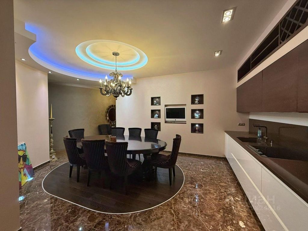 m. Solnechnaya: Apartment, 3-rooms