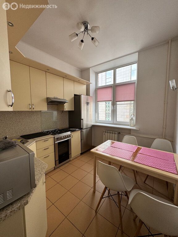 m. Novokuznetskaya: Apartment, 2-rooms