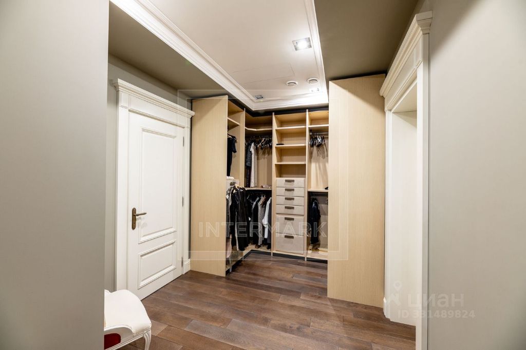 m. Smolenskaya: Apartment, 4-rooms