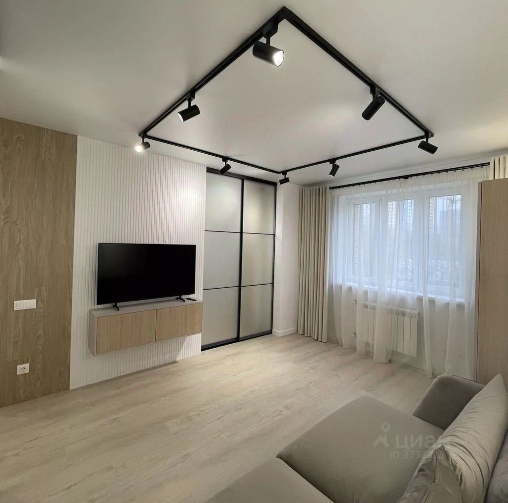 m. Narodnoe Opolchenie: Apartment, 1-rooms