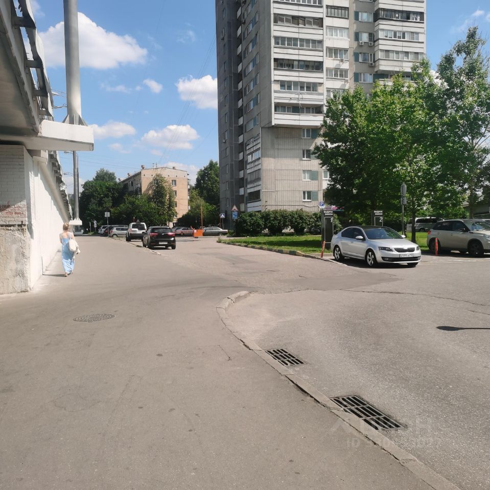 m. Narodnoe Opolchenie: Apartment, studio